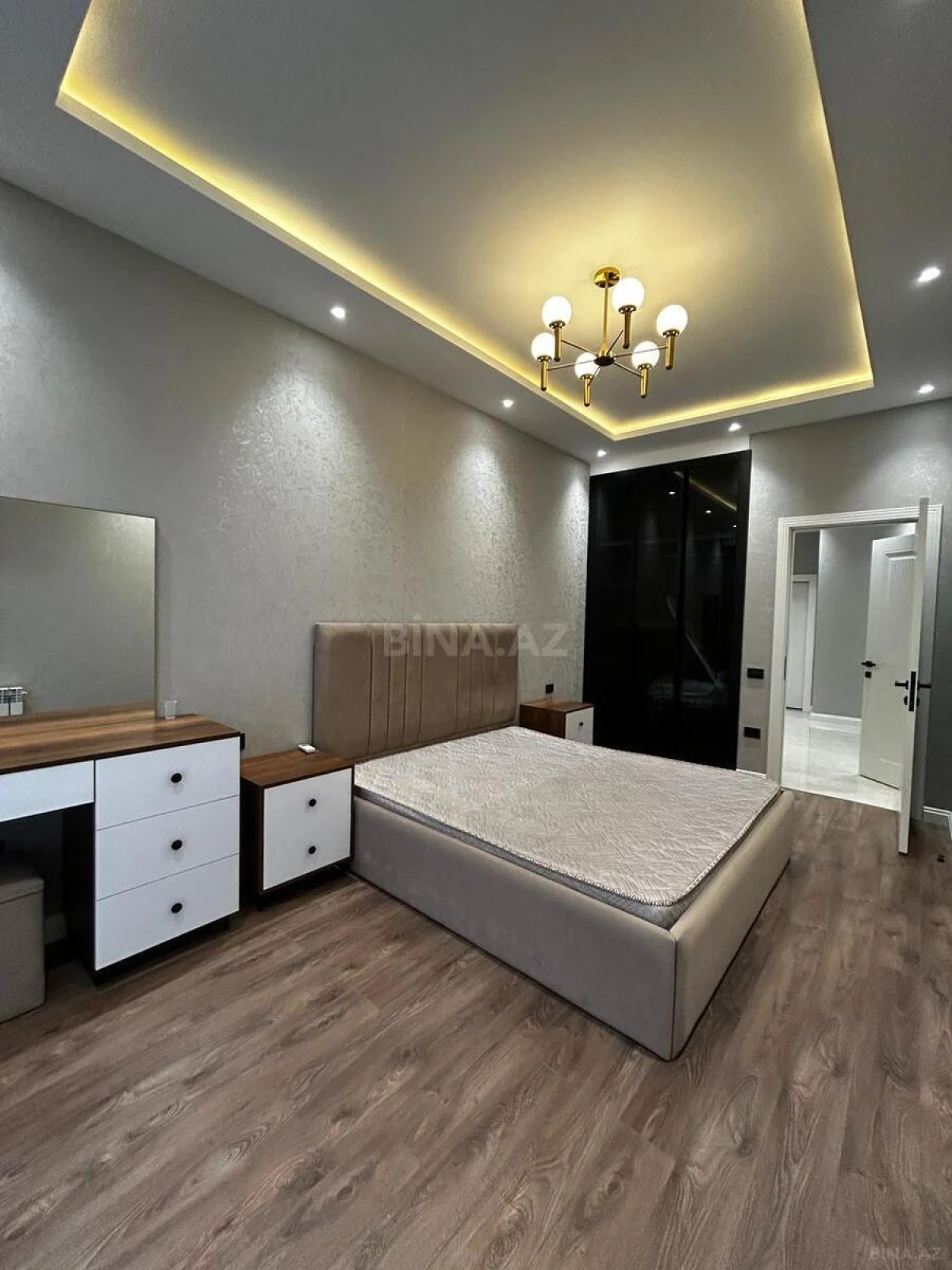 Kirayə verilir 2 otaqlı mənzil 80 m²