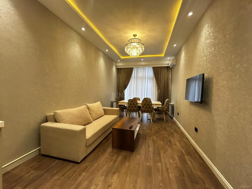 Kirayə verilir 2 otaqlı mənzil 80 m²