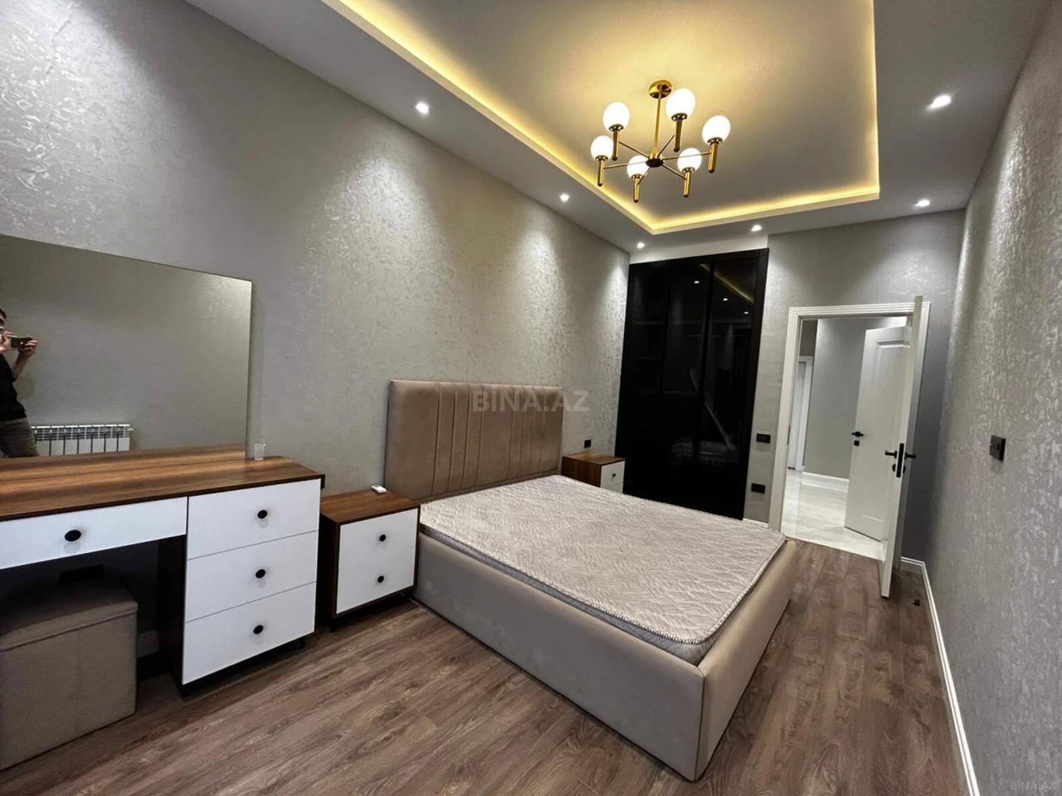 Kirayə verilir 2 otaqlı mənzil 80 m²