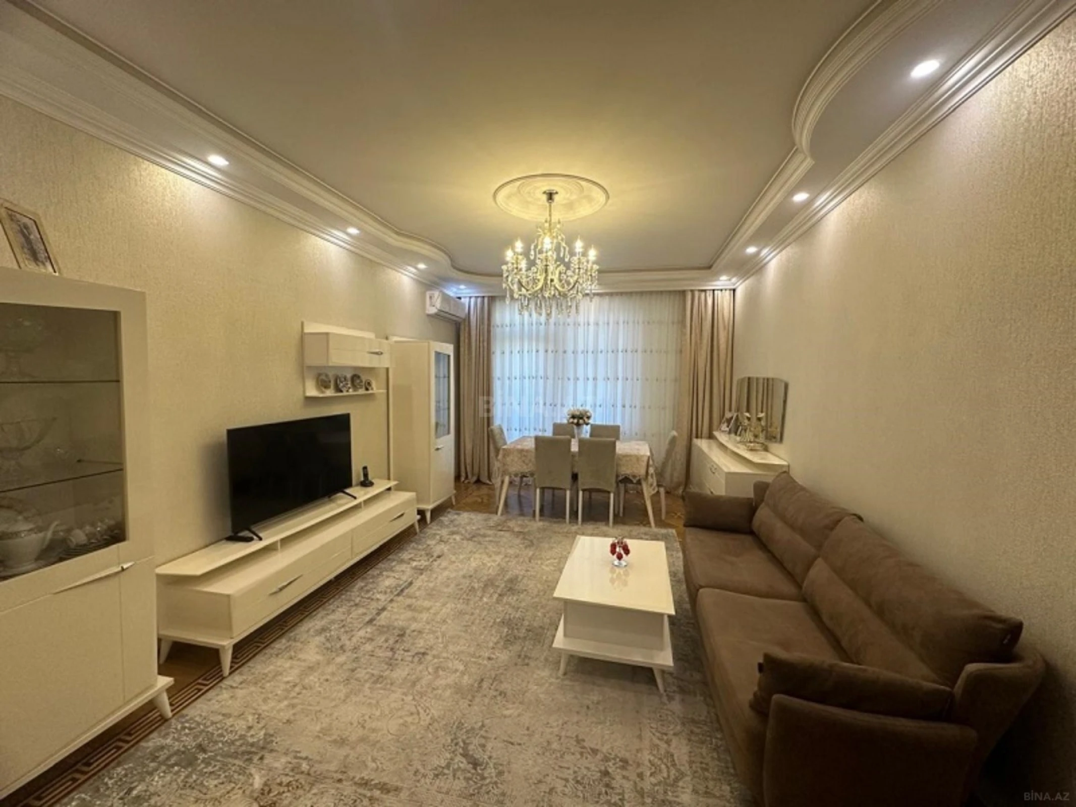 Satılır 2 otaqlı mənzil 88 m²