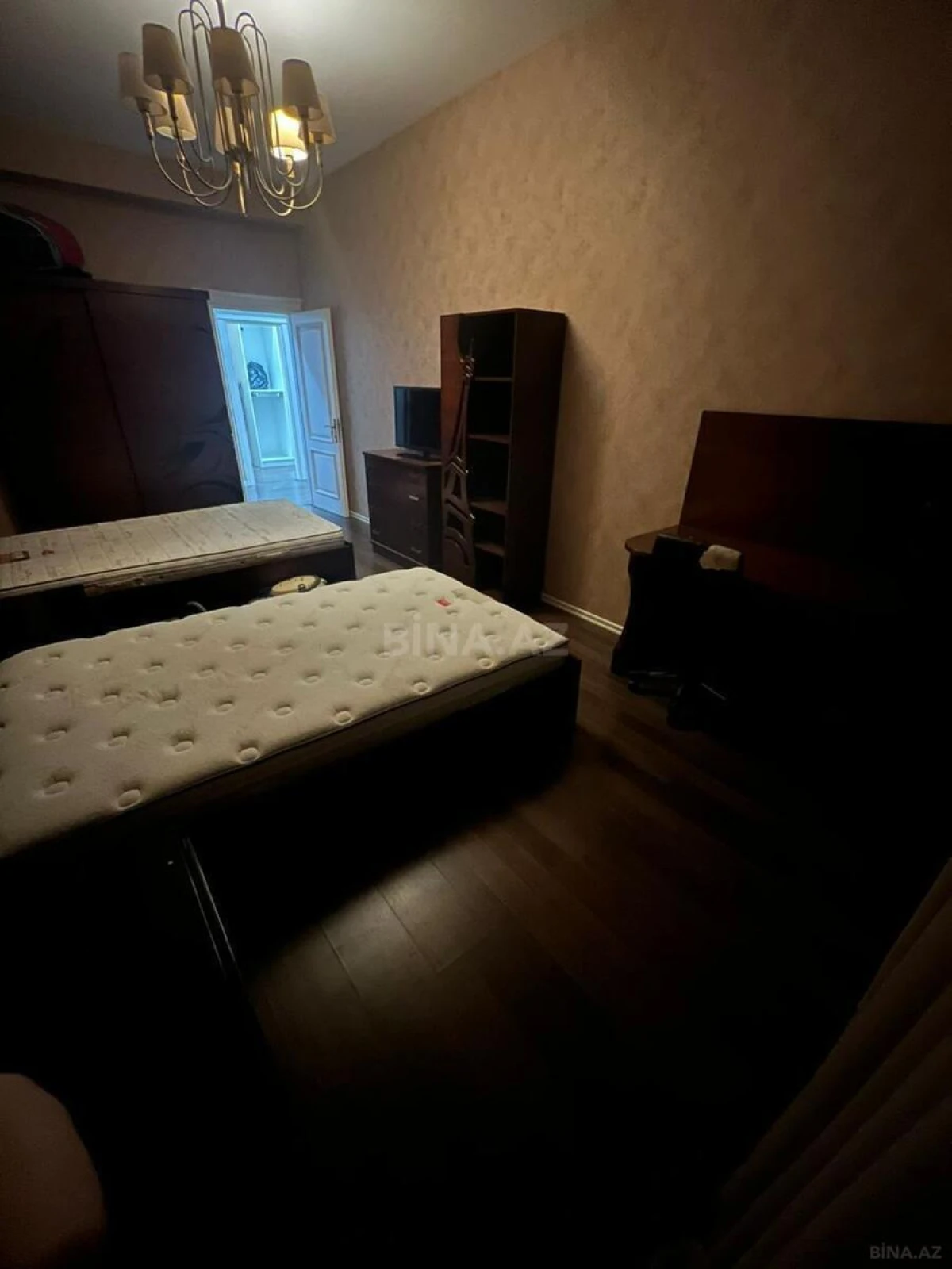 Kirayə verilir 3 otaqlı mənzil 140 m²