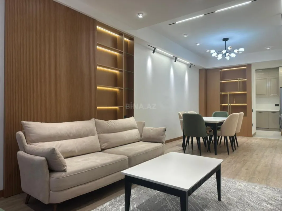 Kirayə verilir 2 otaqlı mənzil 85 m²
