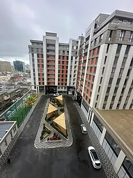 Kirayə verilir 2 otaqlı mənzil 85 m²