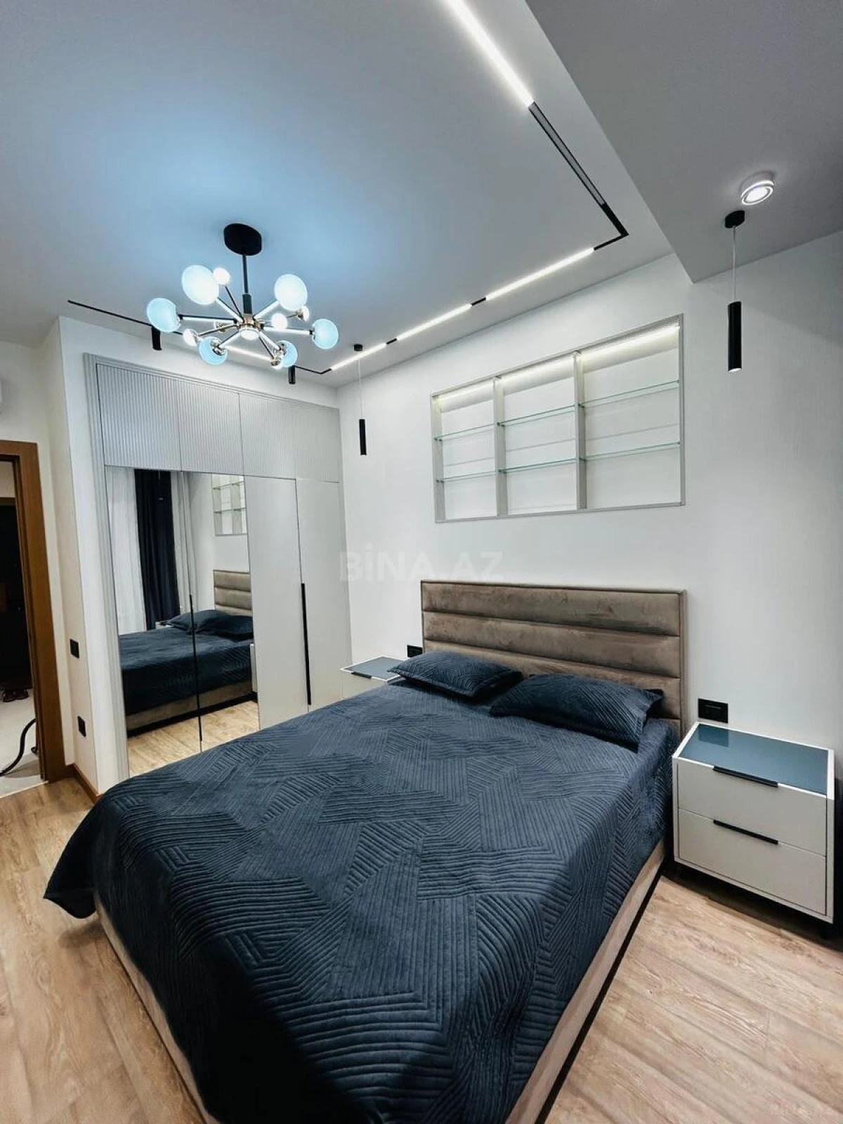 Kirayə verilir 2 otaqlı mənzil 85 m²
