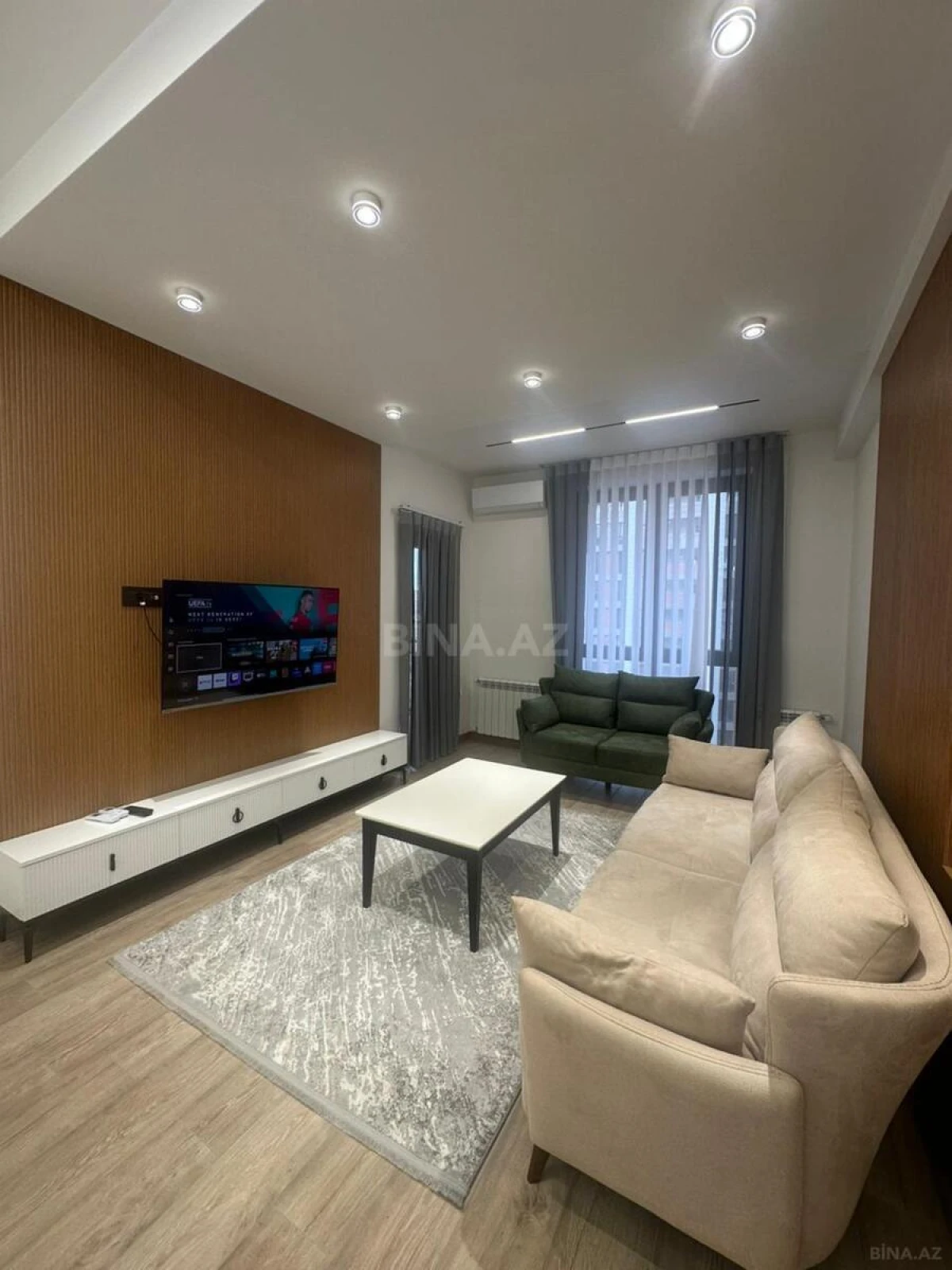 Kirayə verilir 2 otaqlı mənzil 85 m²