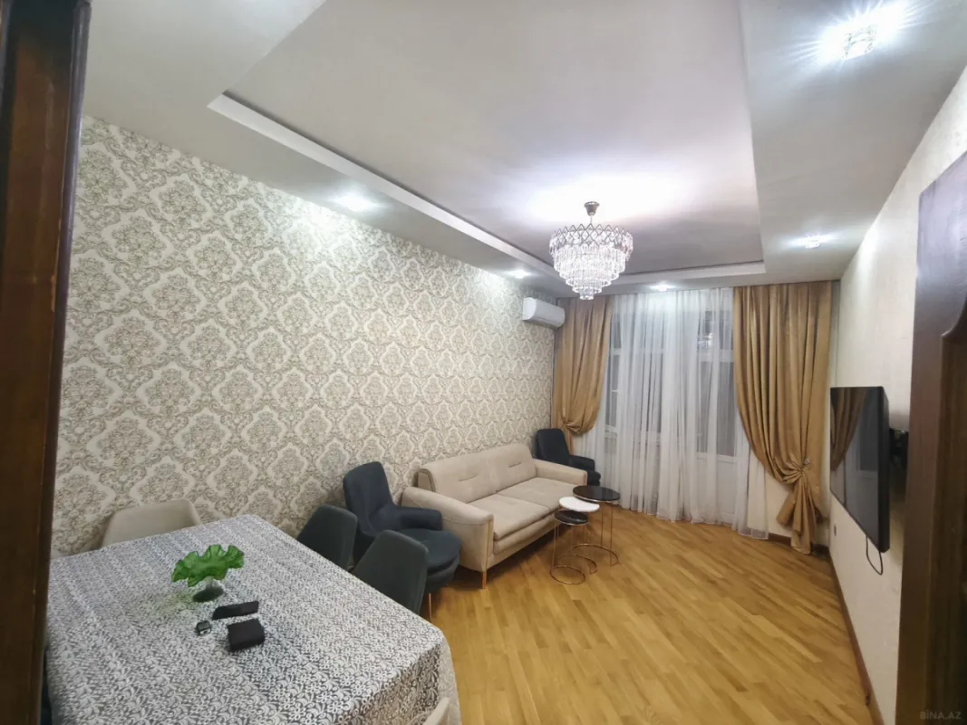 Kirayə verilir 2 otaqlı mənzil 65 m²