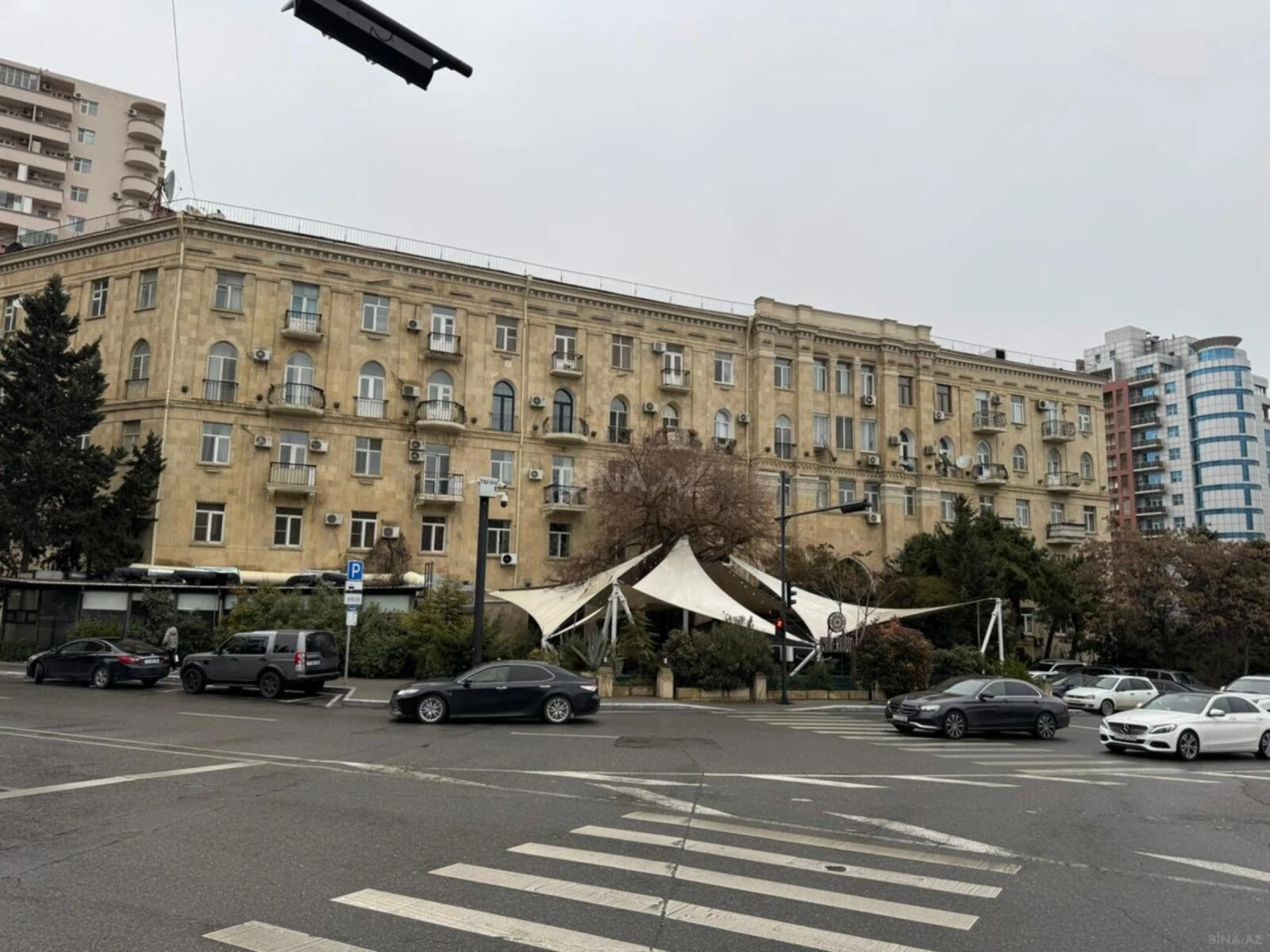 Satılır 2 otaqlı mənzil 60 m²