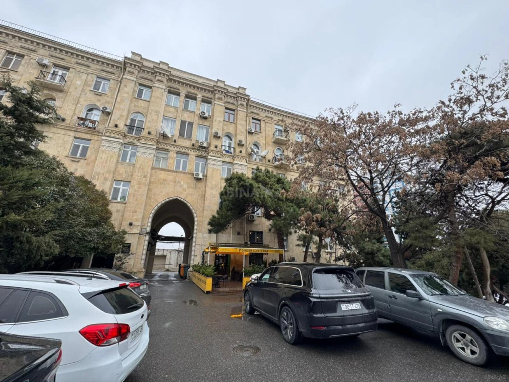 Satılır 2 otaqlı mənzil 60 m²