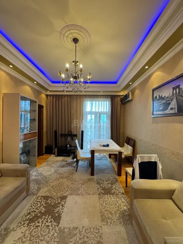 Satılır 2 otaqlı mənzil 60 m²