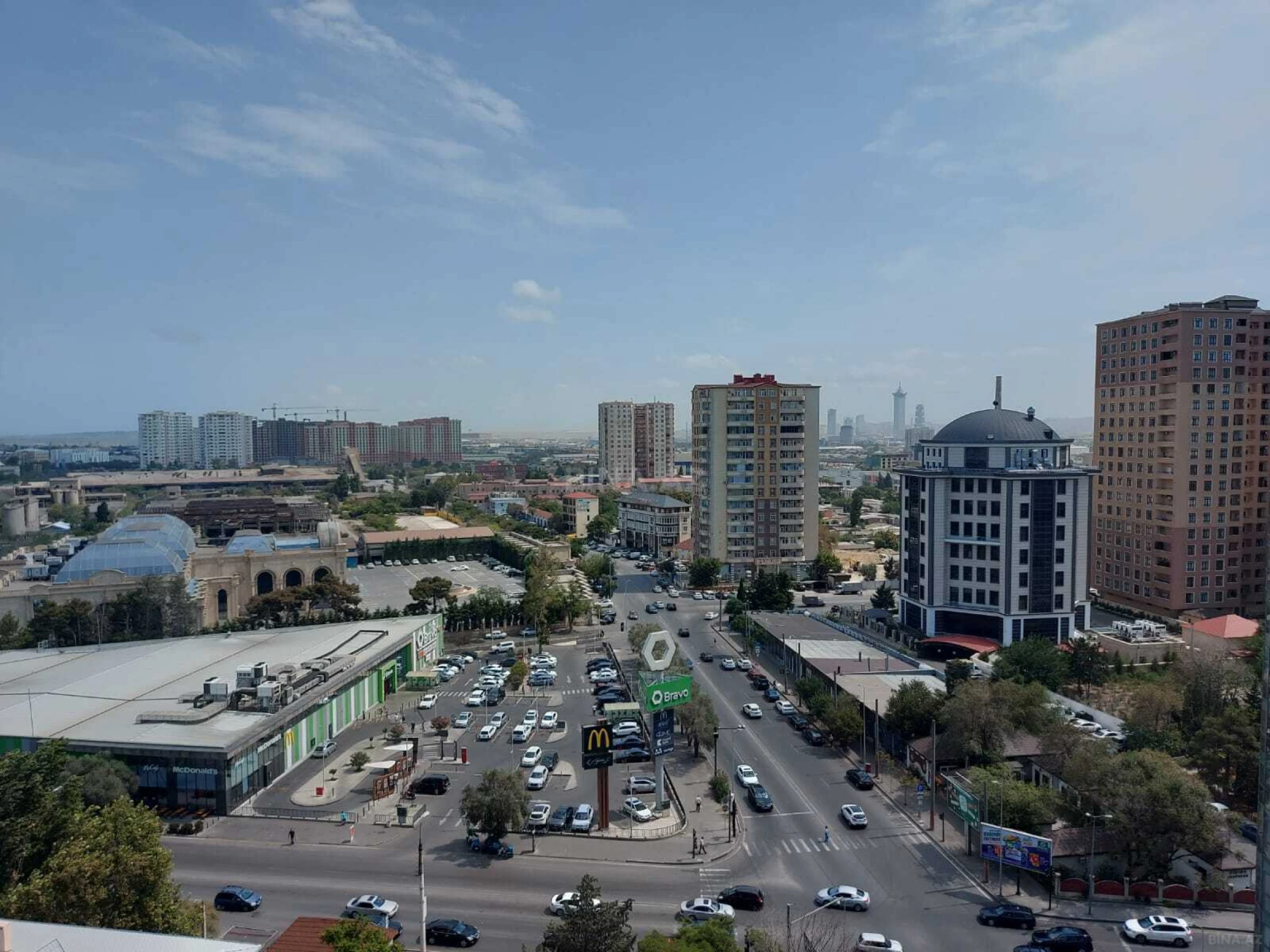 Kirayə verilir 3 otaqlı mənzil 130 m²