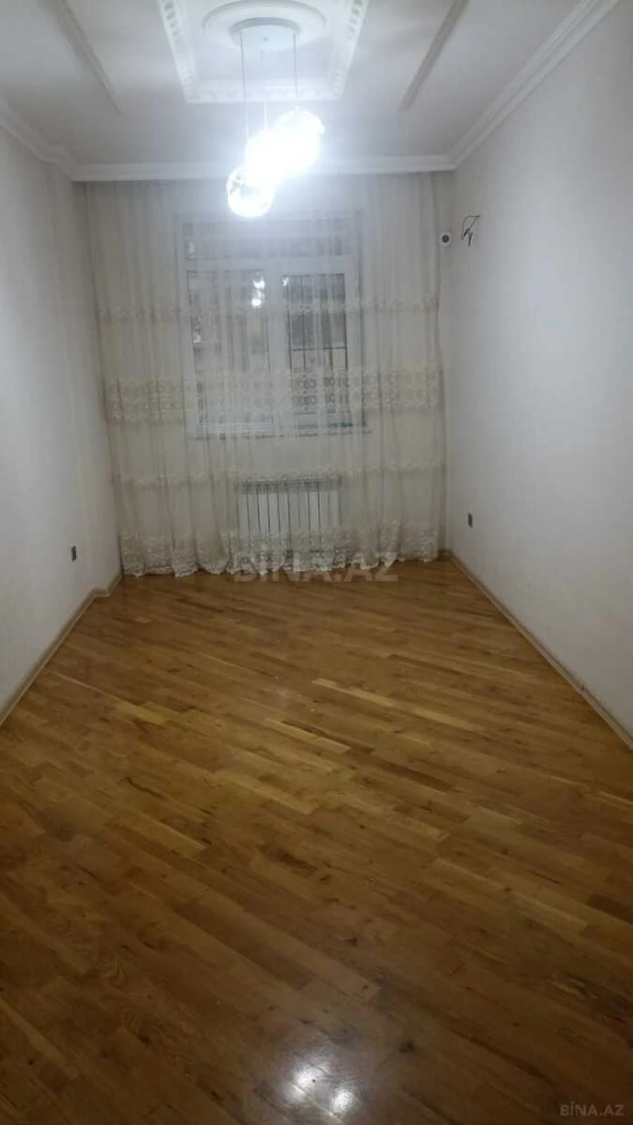 Kirayə verilir 2 otaqlı mənzil 75 m²