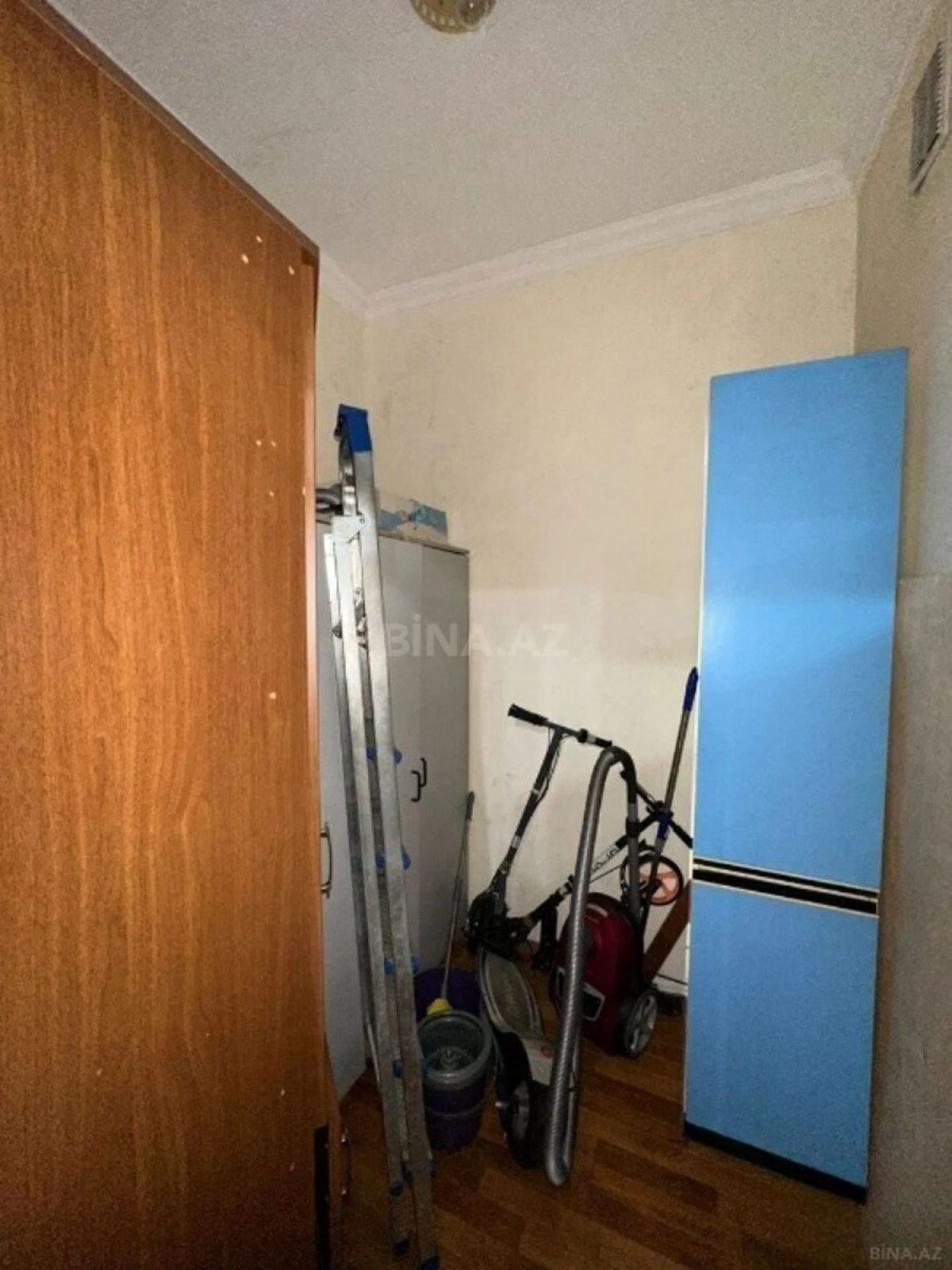 Satılır 3 otaqlı mənzil 153 m²