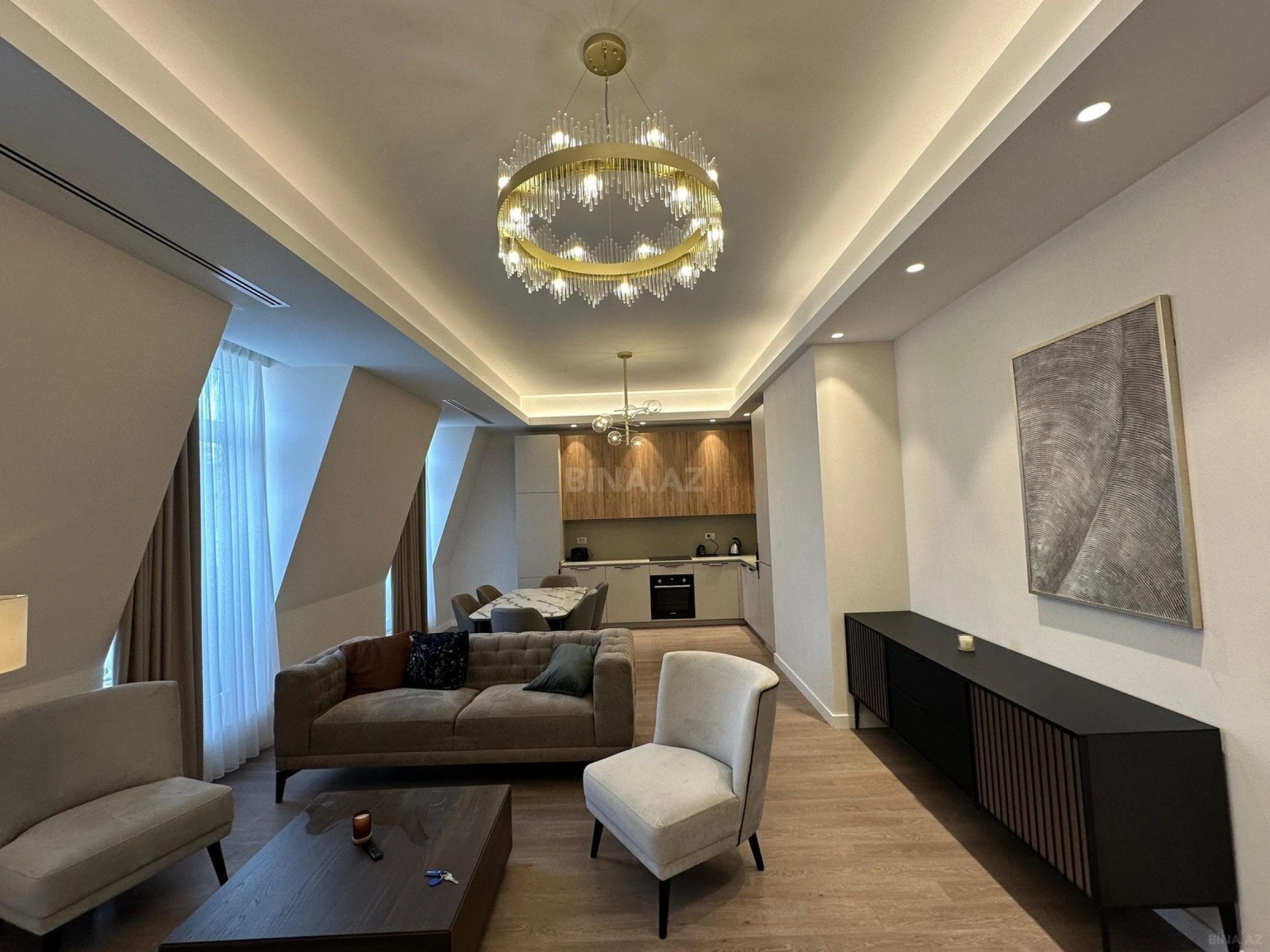 Kirayə verilir 3 otaqlı mənzil 110 m²