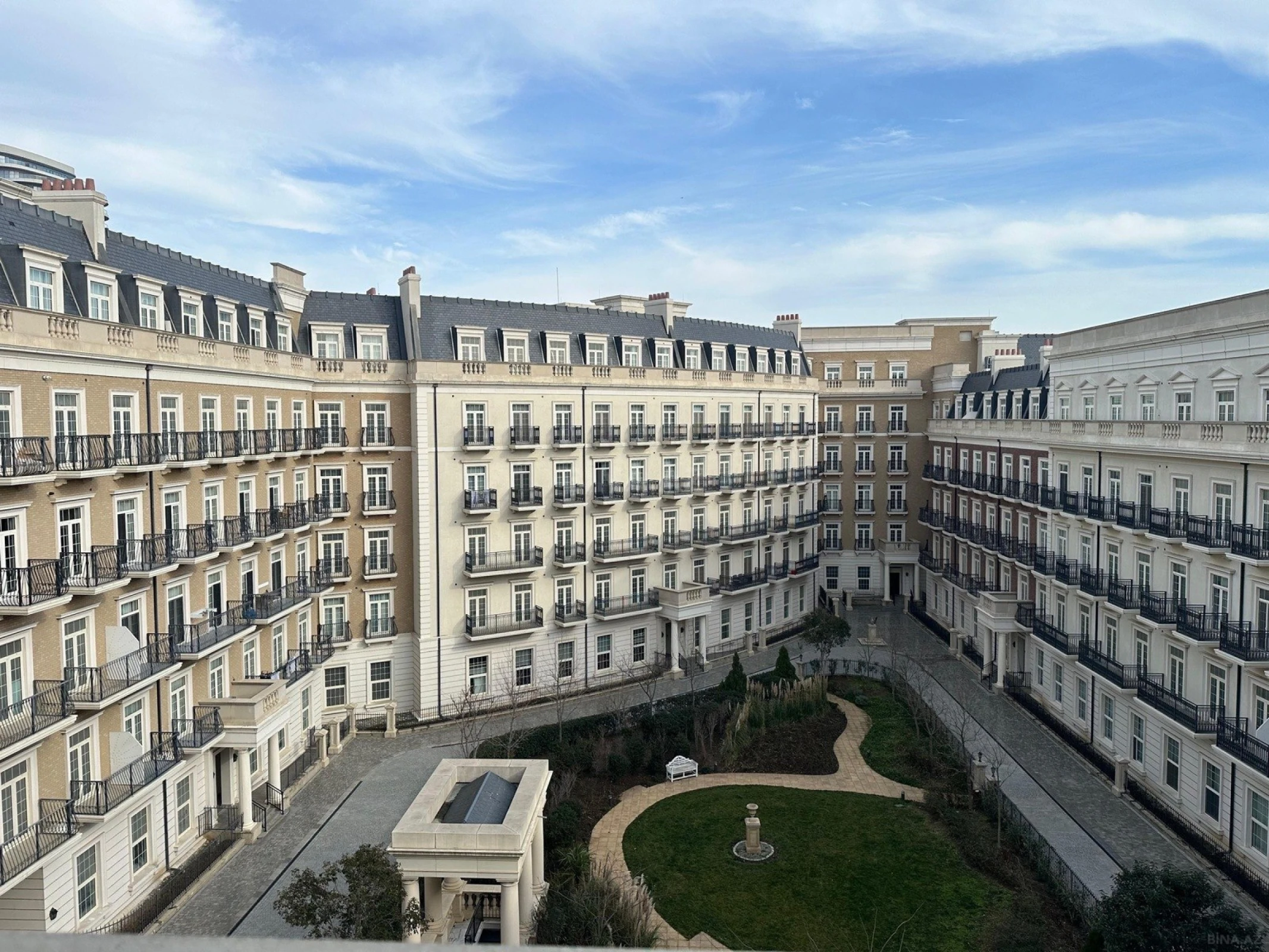 Kirayə verilir 3 otaqlı mənzil 110 m²