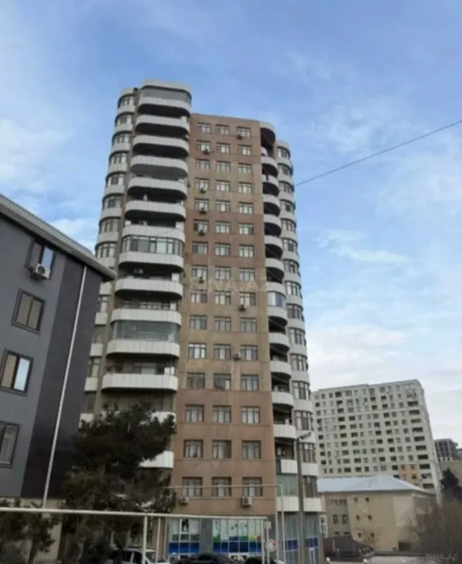 Satılır 2 otaqlı mənzil 115 m²