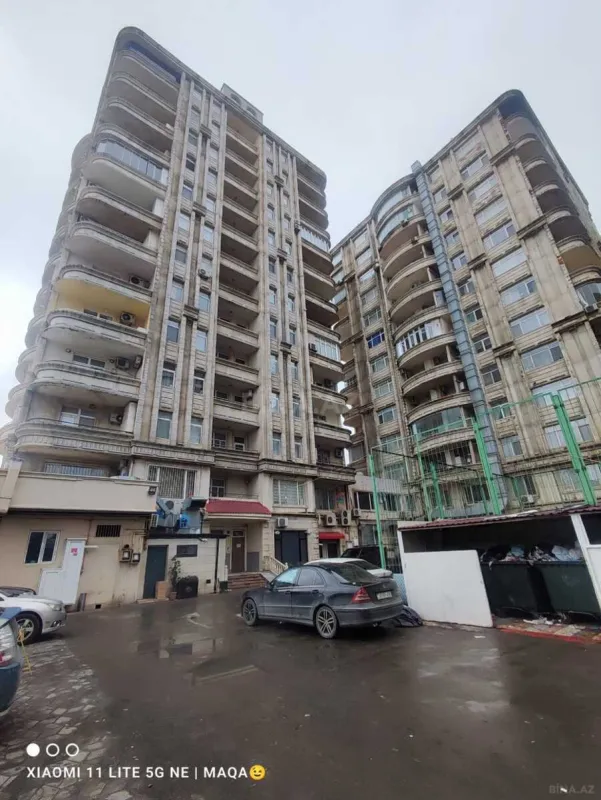 Satılır 2 otaqlı mənzil 68 m²