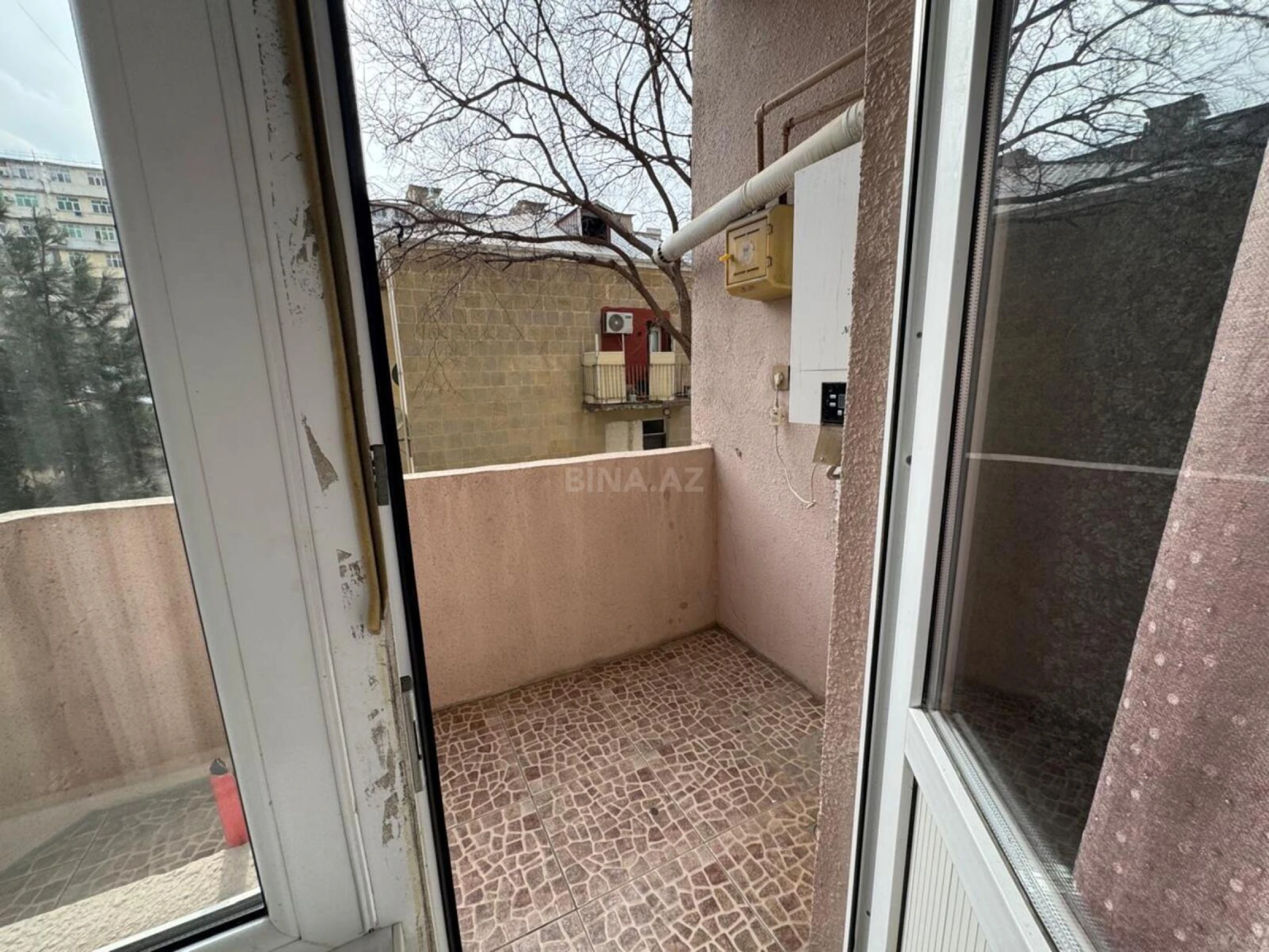 Kirayə verilir 3 otaqlı mənzil 125 m²