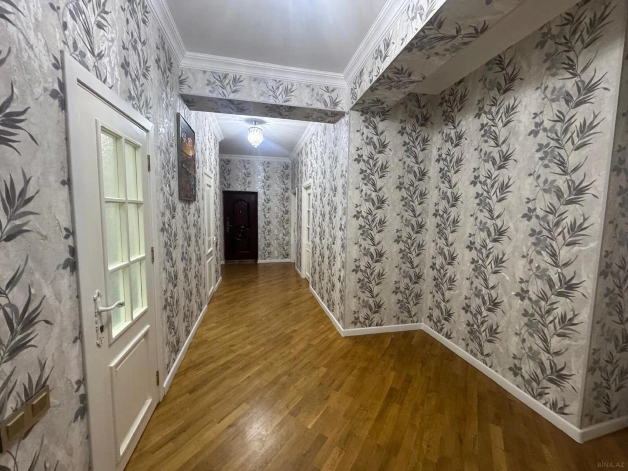 Kirayə verilir 3 otaqlı mənzil 125 m²
