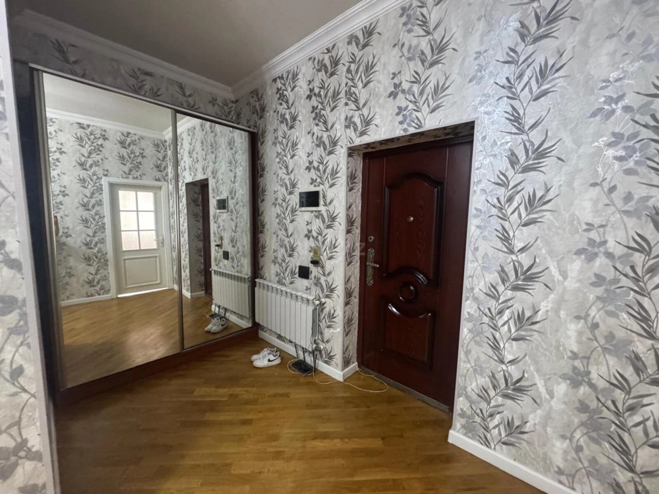 Kirayə verilir 3 otaqlı mənzil 125 m²