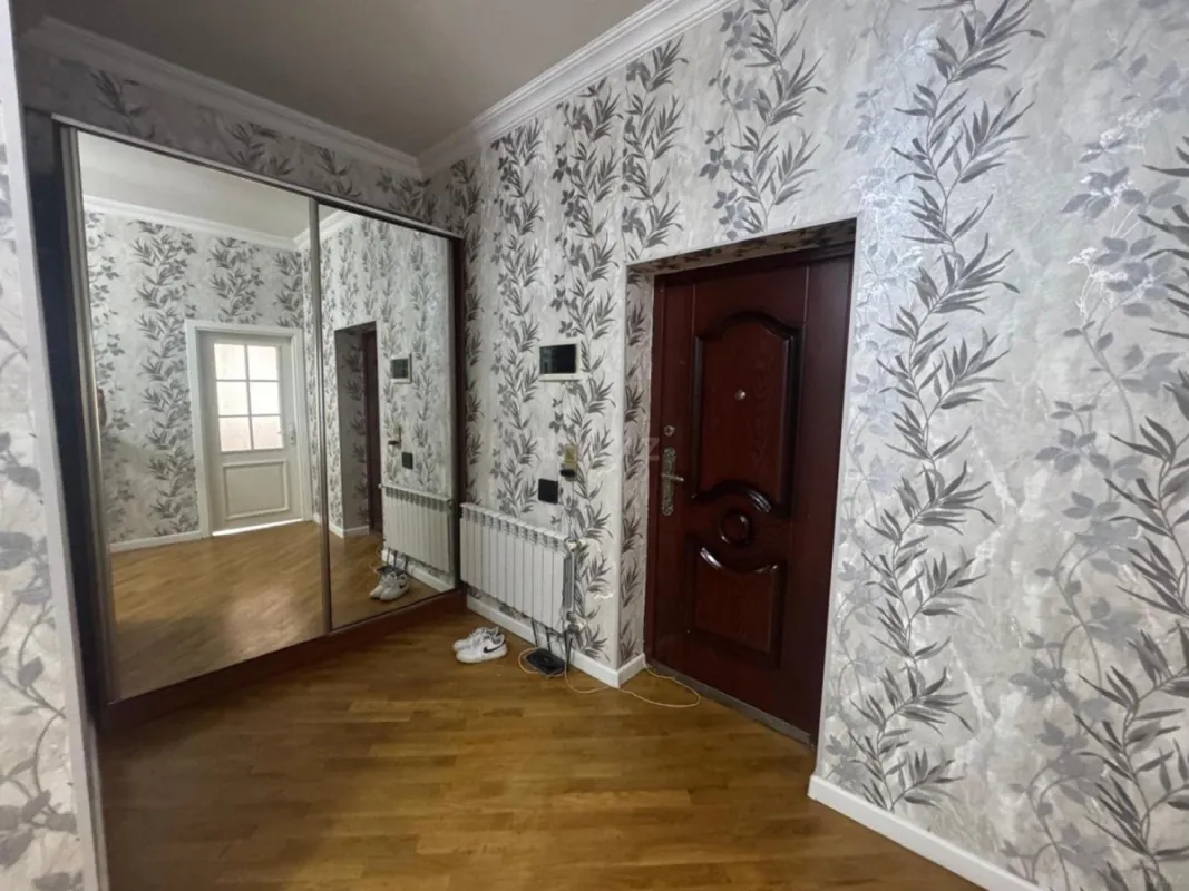 Kirayə verilir 3 otaqlı mənzil 125 m²