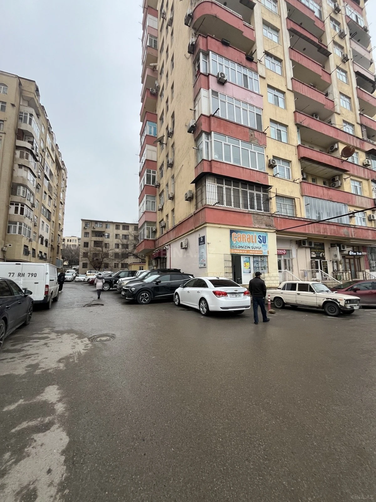 Satılır obyekt 50 m²