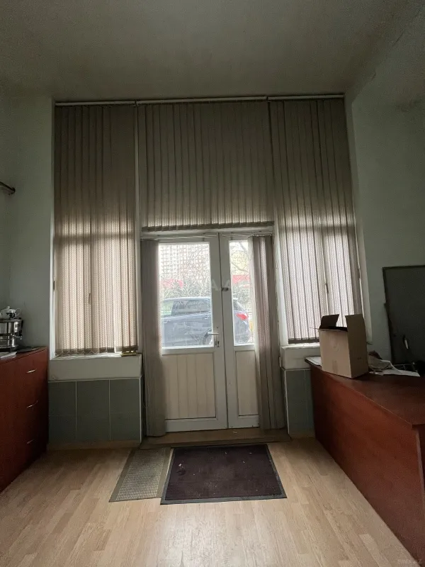 Satılır obyekt 50 m²