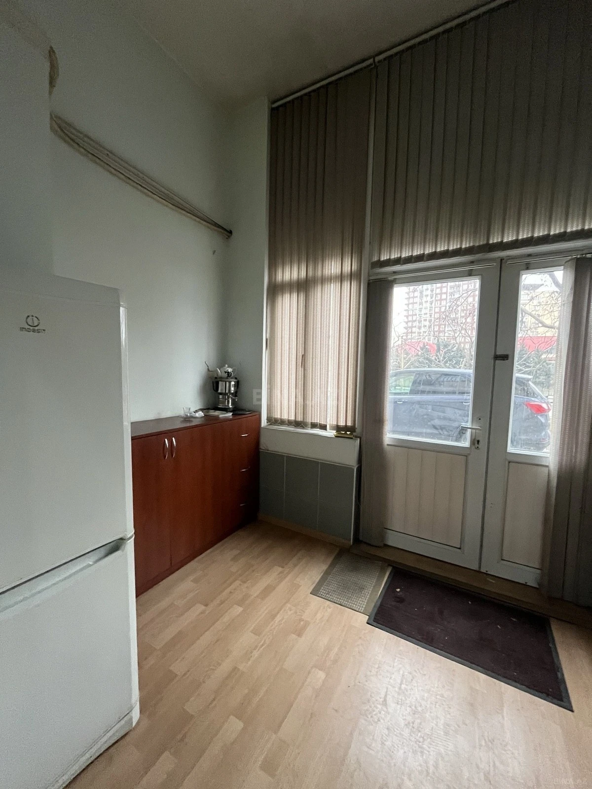 Satılır obyekt 50 m²