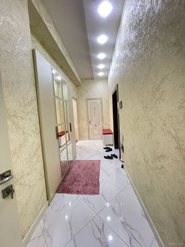 Kirayə verilir 2 otaqlı mənzil 76 m²