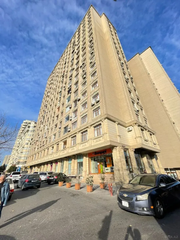 Kirayə verilir 2 otaqlı mənzil 76 m²