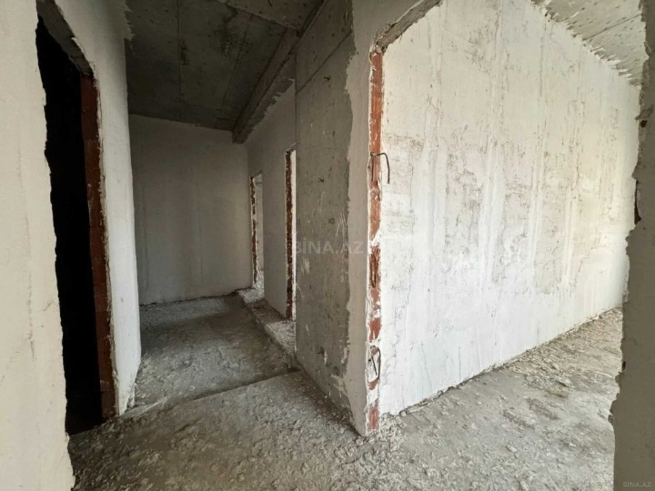 Satılır 3 otaqlı mənzil 120 m²