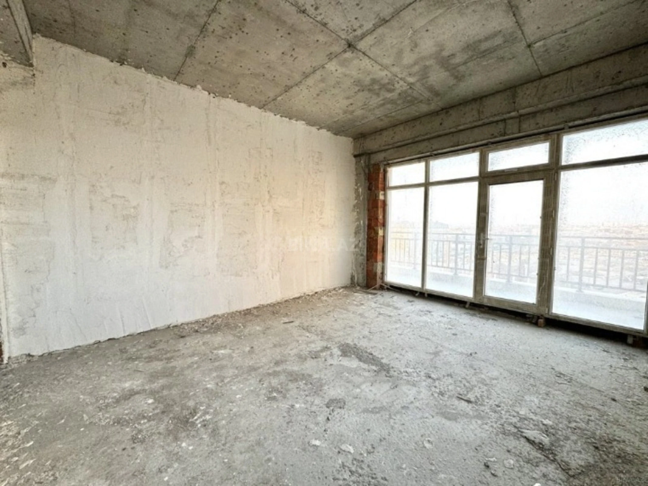Satılır 3 otaqlı mənzil 120 m²