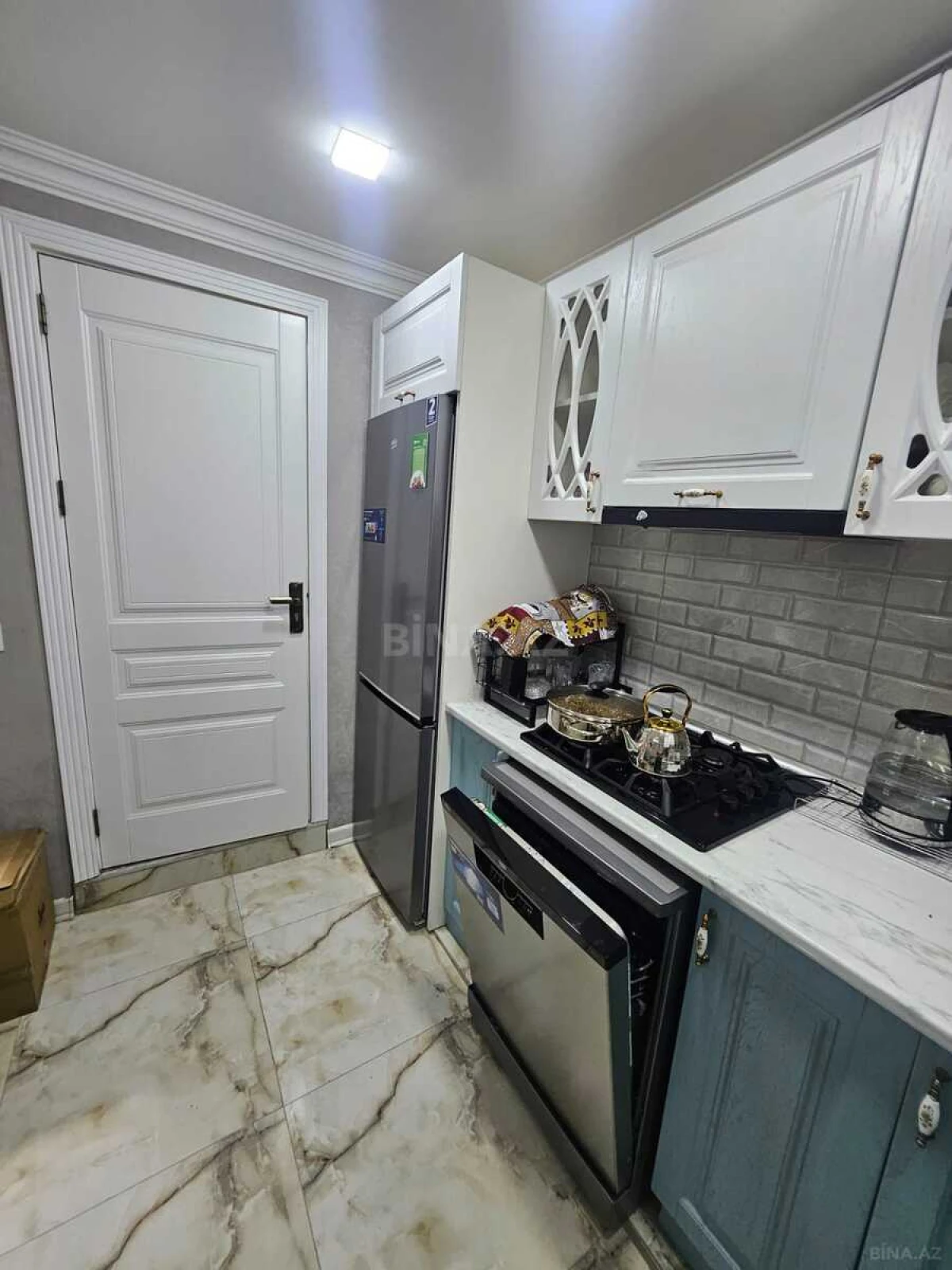 Satılır 2 otaqlı mənzil 70 m²