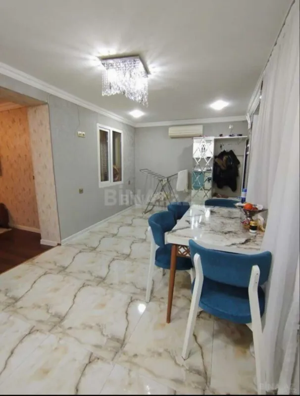 Satılır 2 otaqlı mənzil 70 m²