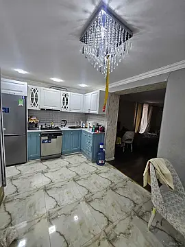 Satılır 2 otaqlı mənzil 70 m²
