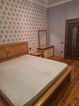 Kirayə verilir 2 otaqlı mənzil 80 m²