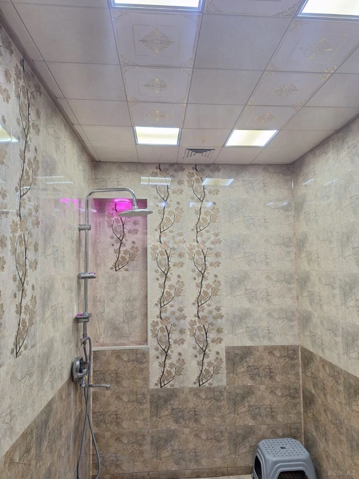 Kirayə verilir 2 otaqlı mənzil 80 m²