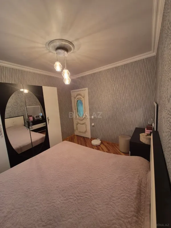 Satılır 4 otaqlı mənzil 120 m²