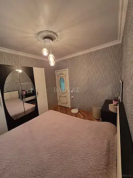 Satılır 4 otaqlı mənzil 120 m²