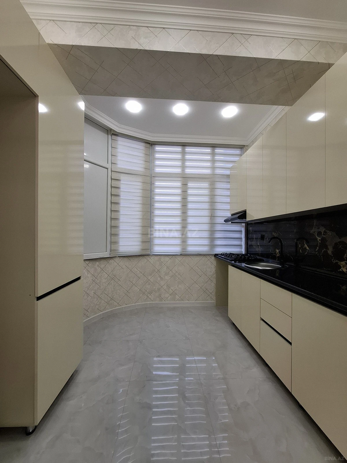 Satılır 3 otaqlı mənzil 75 m²