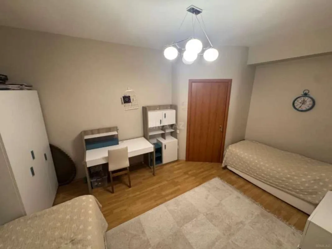 Satılır 3 otaqlı mənzil 110 m²
