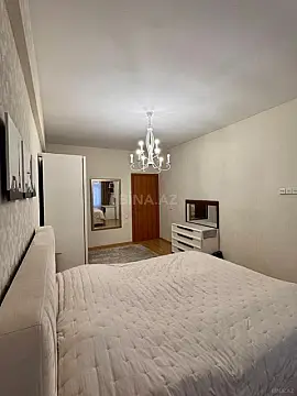 Satılır 3 otaqlı mənzil 110 m²