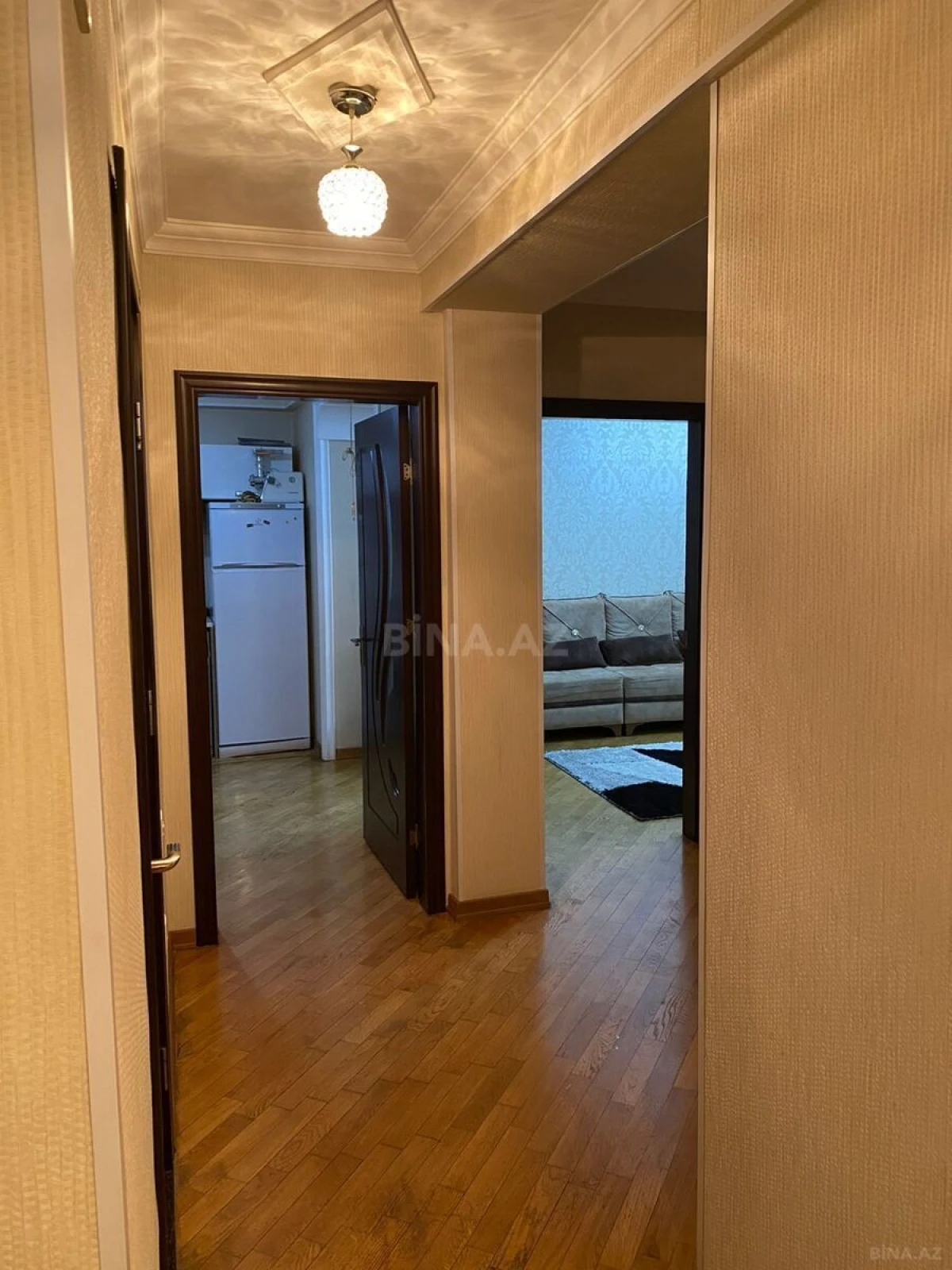 Satılır 2 otaqlı mənzil 73 m²