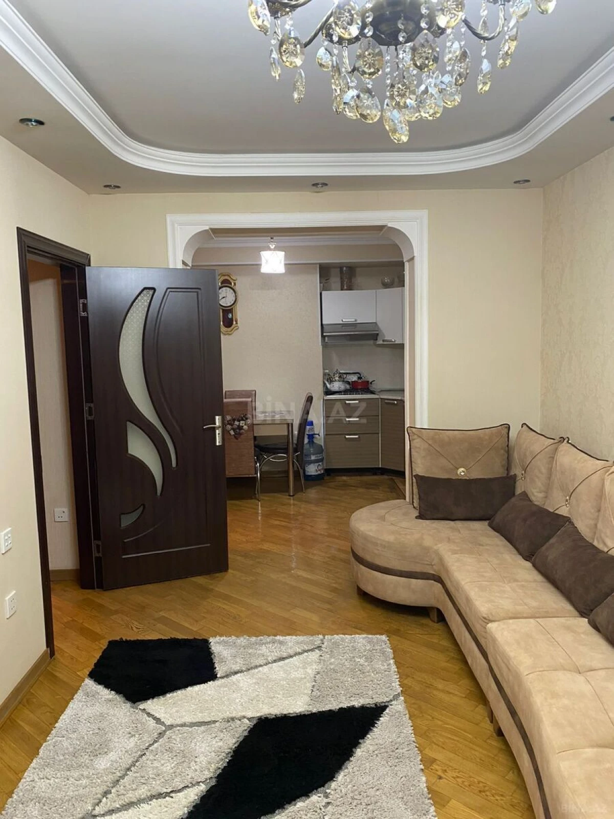 Satılır 2 otaqlı mənzil 73 m²