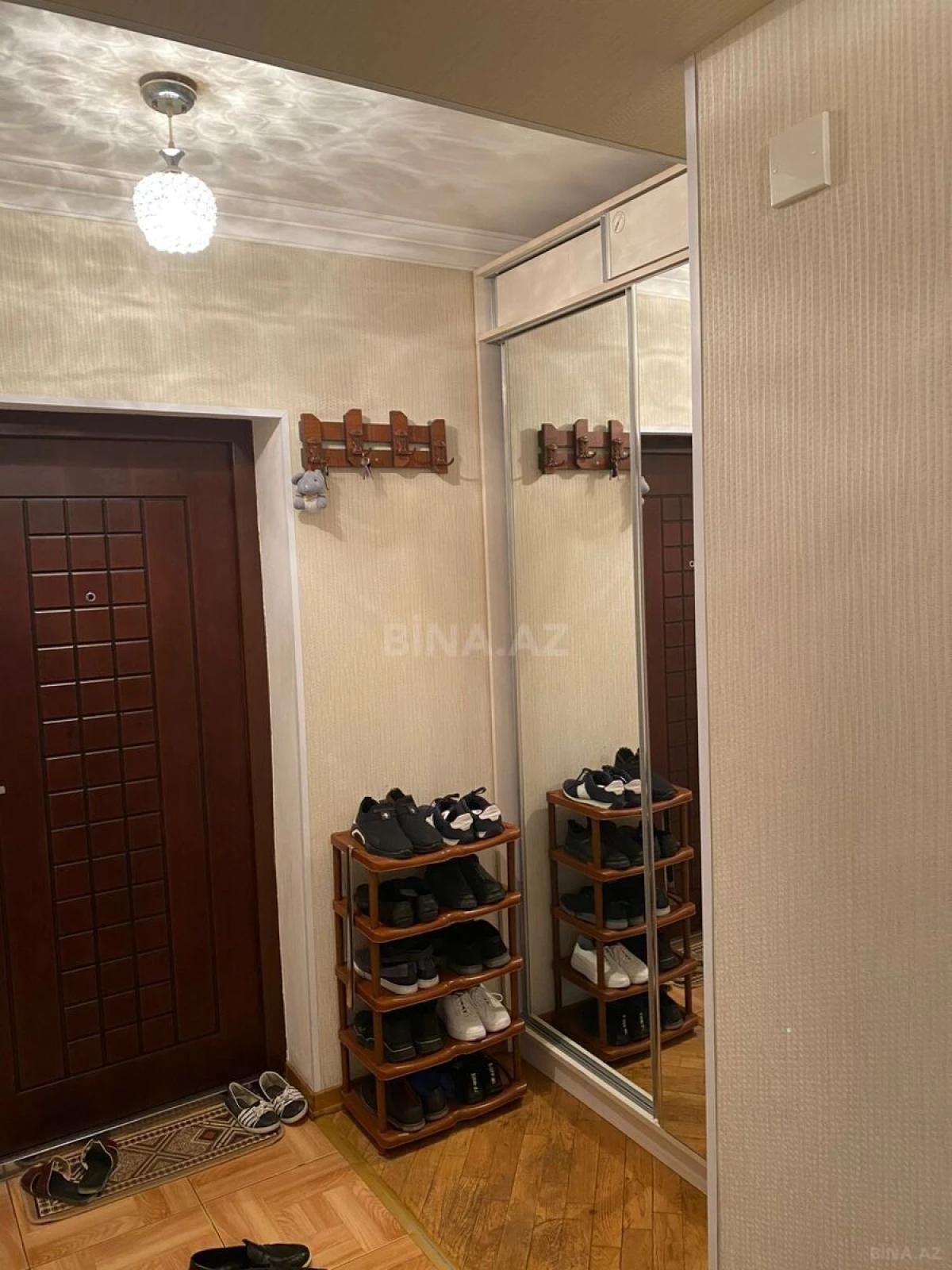 Satılır 2 otaqlı mənzil 73 m²