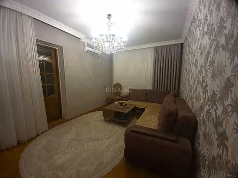Satılır 4 otaqlı mənzil 95 m²