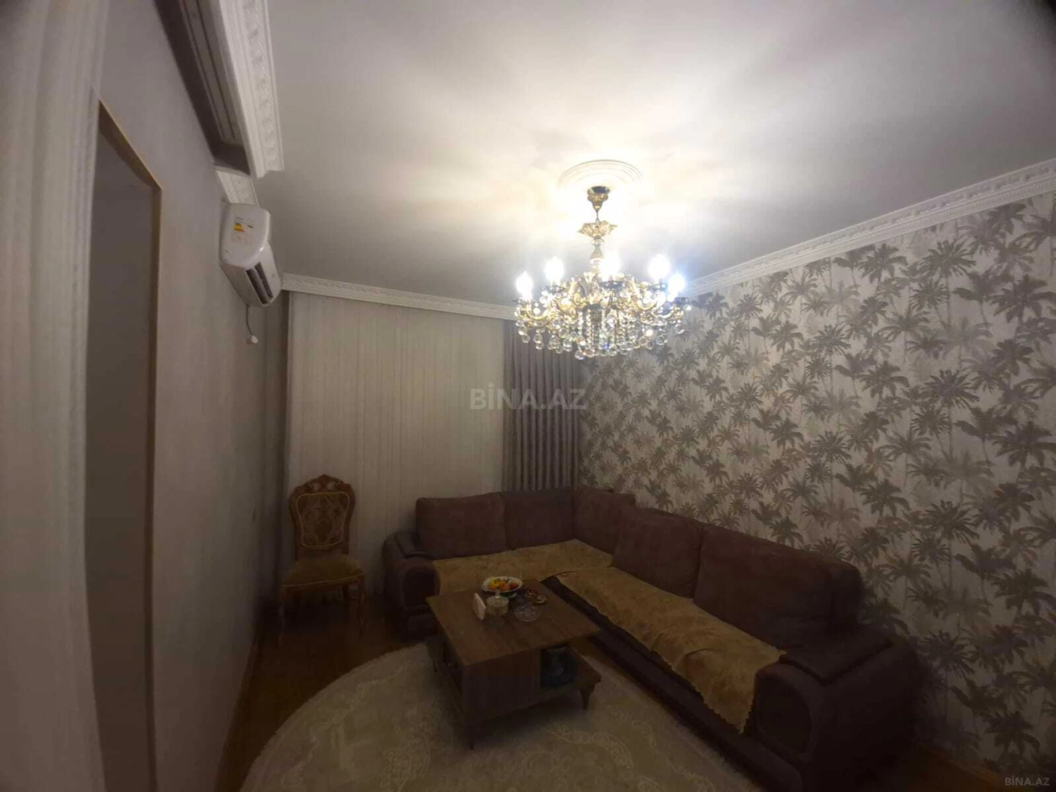 Satılır 4 otaqlı mənzil 95 m²