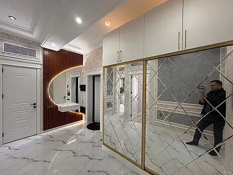 Kirayə verilir 2 otaqlı mənzil 90 m²