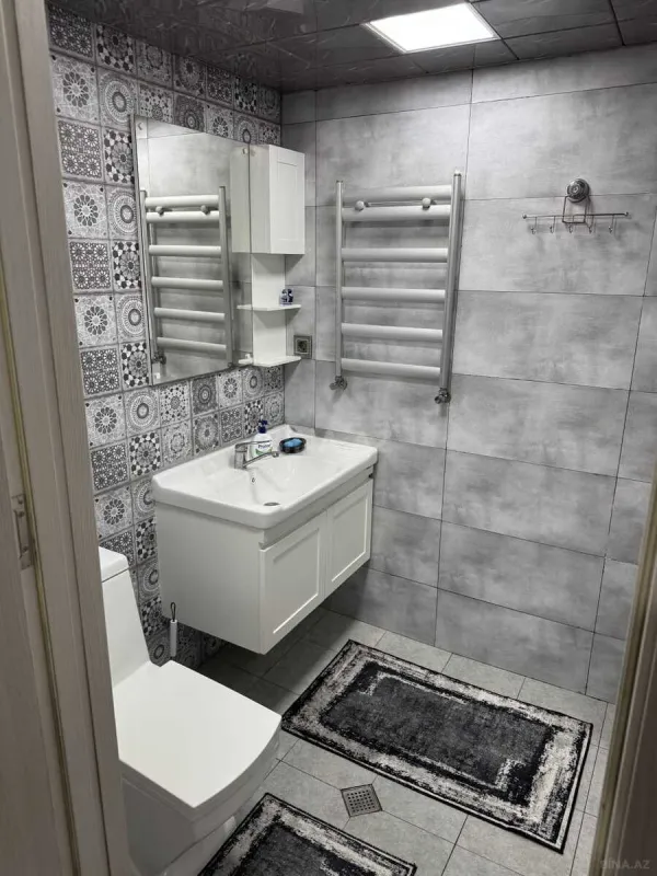 Satılır 2 otaqlı mənzil 65 m²