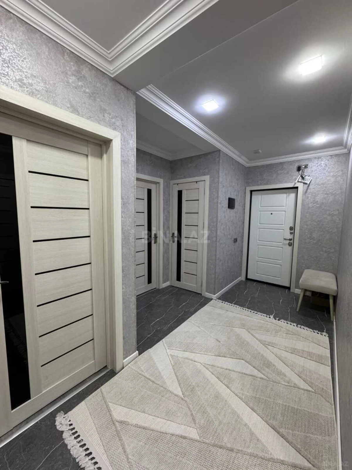 Satılır 2 otaqlı mənzil 65 m²