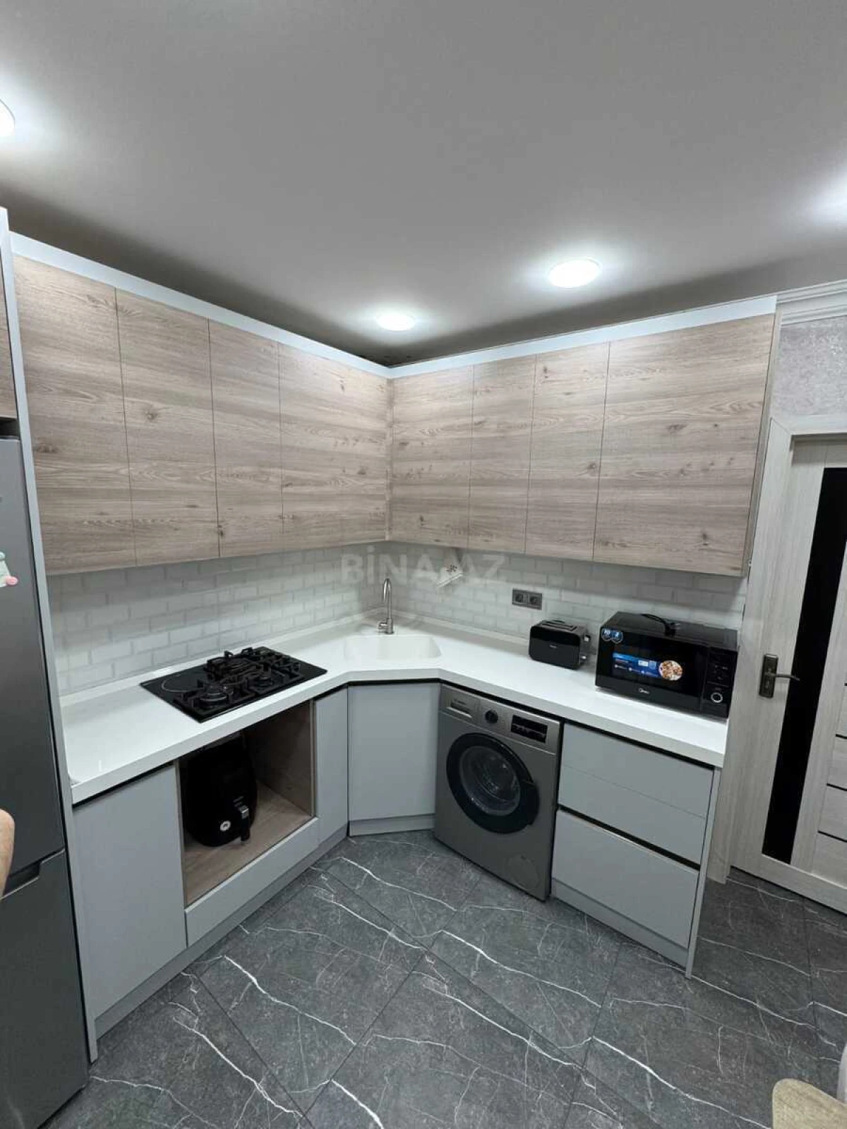 Satılır 2 otaqlı mənzil 65 m²